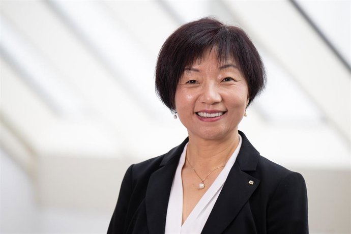 Archivo - La vicepresidenta senior de Ingeniería global, Estilo de vida y Audio de consumo en Harman, Sharon Peng