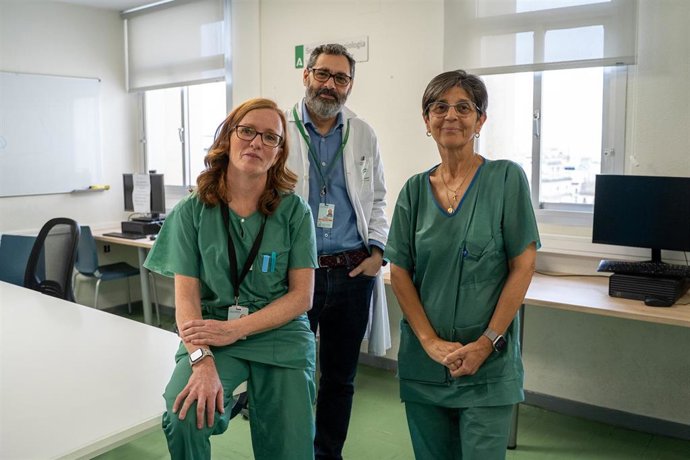 Parte del equipo de la unidad de Hipertensión y Riesgo Vascular del Hospital Universitario Virgen de las Nieves