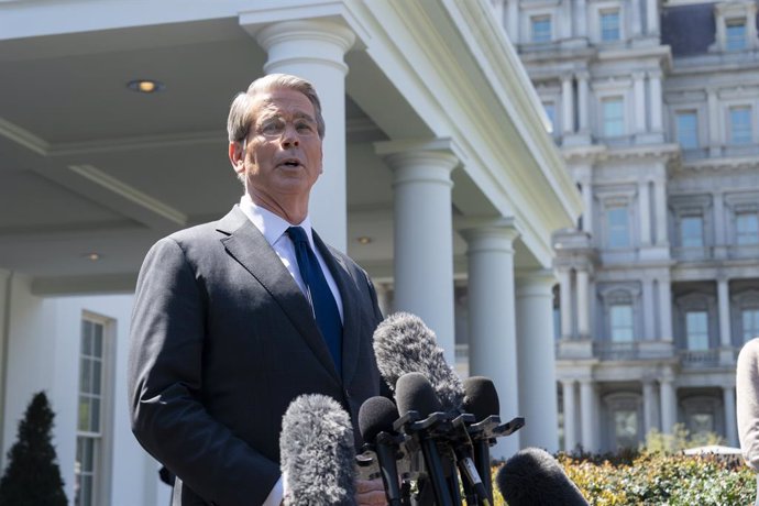 9 de abril de 2025, Washington, Distrito de Columbia, EUA: O secretário do Tesouro dos Estados Unidos, Scott Bessent, fala à mídia na Casa Branca em Washington, DC, em 9 de abril de 2025