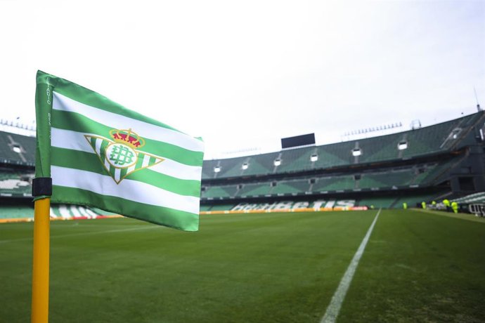 Archivo - Banderín del Real Betis en el Benito Villamarín