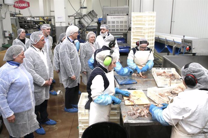 Susinos visita la fábrica de Froxá en Cartes