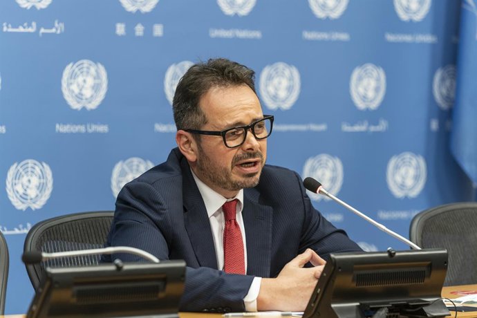 Archivo - Arquivo - 13 de julho de 2021, Nova York, Nova York, Estados Unidos: O representante especial do secretário-geral Carlos Ruiz Massieu informa a imprensa após a reunião do Conselho de Segurança sobre a situação na Colômbia na sede da ONU.