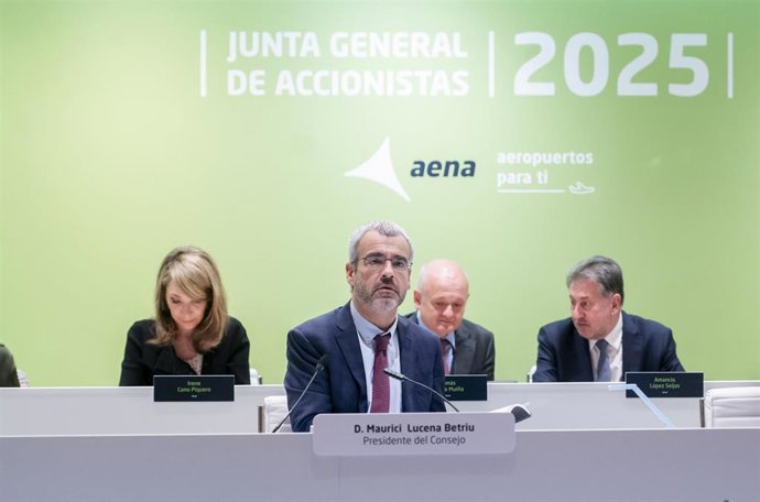 El presidente del Consejo de Aena, Maurici Lucena, durante una Junta General de Accionistas de Aena en la Terminal T4 del Aeropuerto Adolfo Suárez Madrid-Barajas, a 9 de abril de 2025, en Madrid (España).