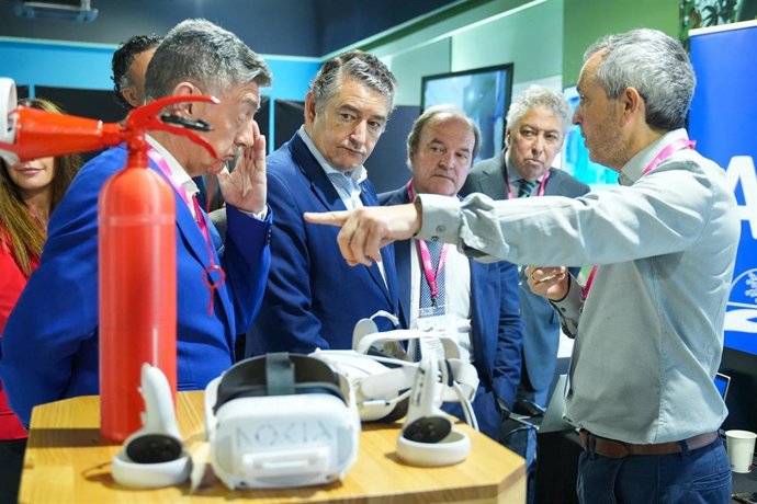 Archivo - El consejero de la Presidencia, Interior, Diálogo Social y Simplificación Administrativa, Antonio Sanz, en la anterior edición del 5G Fórum, a 6 de mayo de 2024, en Sevilla, Andalucía.