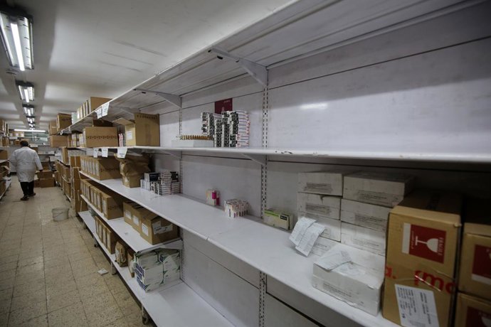 17 de abril de 2025, Cidade de Gaza, Faixa de Gaza, Território Palestino: Vista das instalações de armazenamento de medicamentos do Ministério da Saúde palestino na Cidade de Gaza, Gaza, em 18 de abril de 2025. A crise médica e alimentar na Faixa de Gaza 