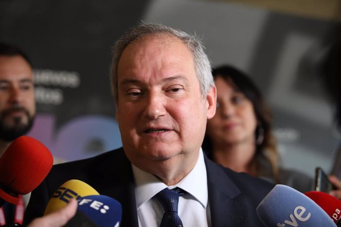 El ministro de Industria y Turismo, Jordi Hereu, durante la inauguración del IV Congreso de CCOO de Industria, en el Hotel Beatriz, a 22 de abril de 2025, en Toledo, Castilla-La Mancha (España). El IV Congreso de CCOO de Industria se ha inaugurado este ma