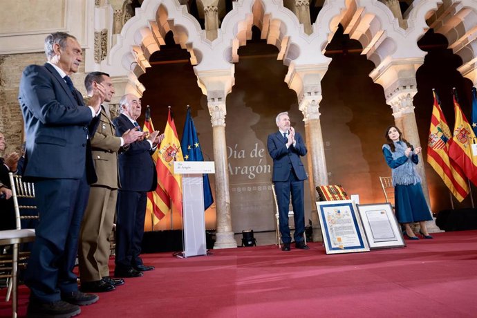 El acto del Día de Aragón tiene lugar en el Palacio de La Aljafería de Zaragoza.