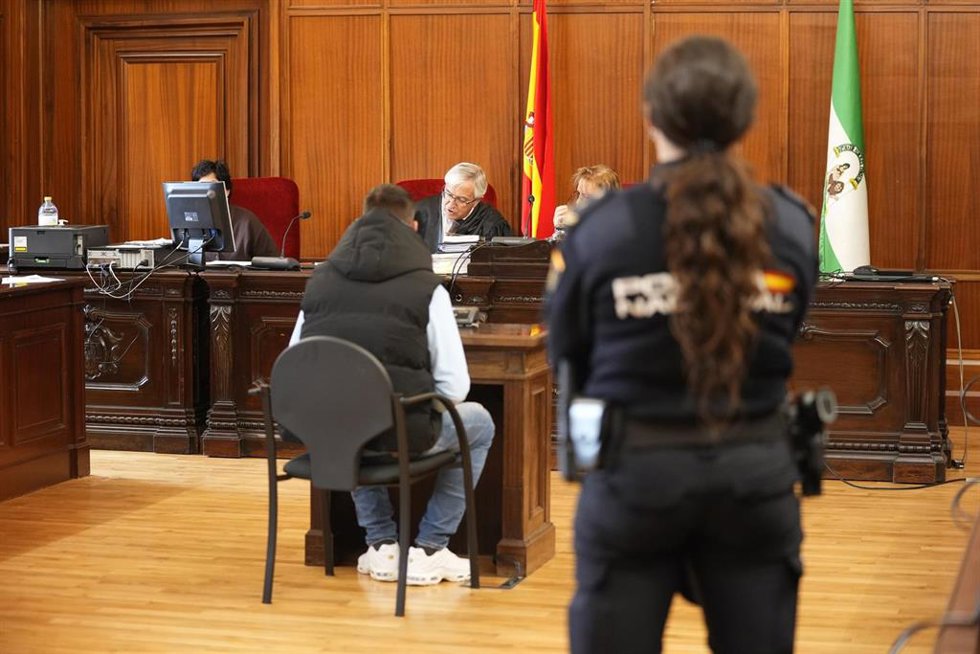 Archivo - El acusado de matar a su cuñado de un tiro en el Polígono Sur durante el juicio