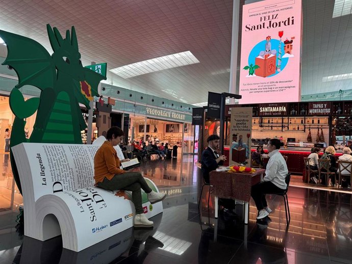 Celebración de Sant Jordi en el Aeropuerto de Barcelona-El Prat.