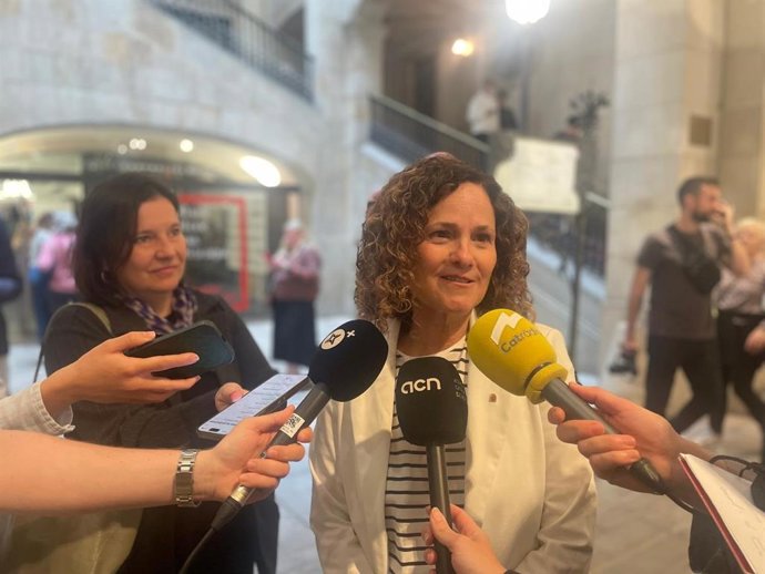 La consellera de Cultura de la Generalitat, Sònia Hernández, en la Diada de Sant Jordi 2025