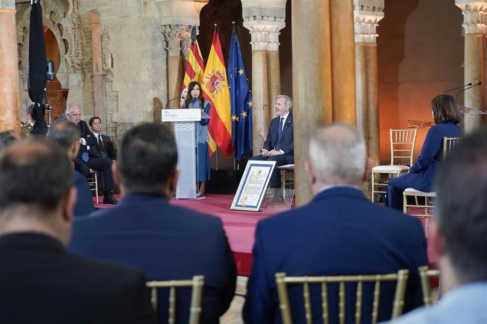 23A.-AMPL.-Fernández: "Reclamamos no ser tratados con inferioridad o con peores servicios respecto a las demás regiones"
