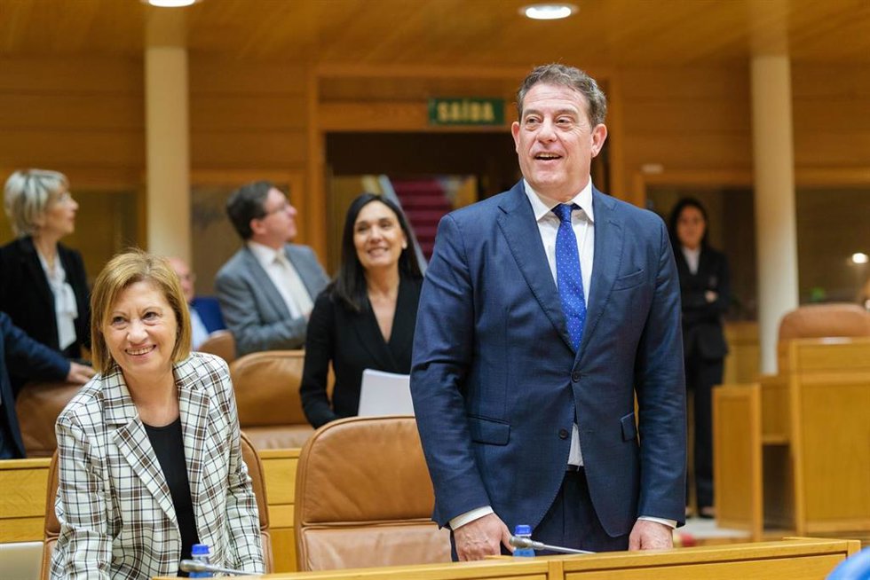 El secretario general del PSdeG, José Ramón Gómez Besteiro, durante el debate sobre el Estado de la Autonomía, a 23 de abril de 2025, en Santiago de Compostela, A Coruña, Galicia (España). Nuevas medidas en materia de vivienda y pasos para profundizar e