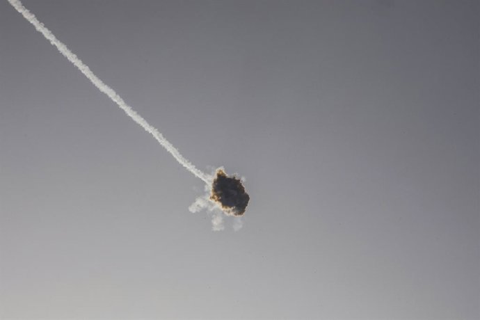 Archivo - Arquivo - Imagem de arquivo da defesa aérea de Israel em operação.