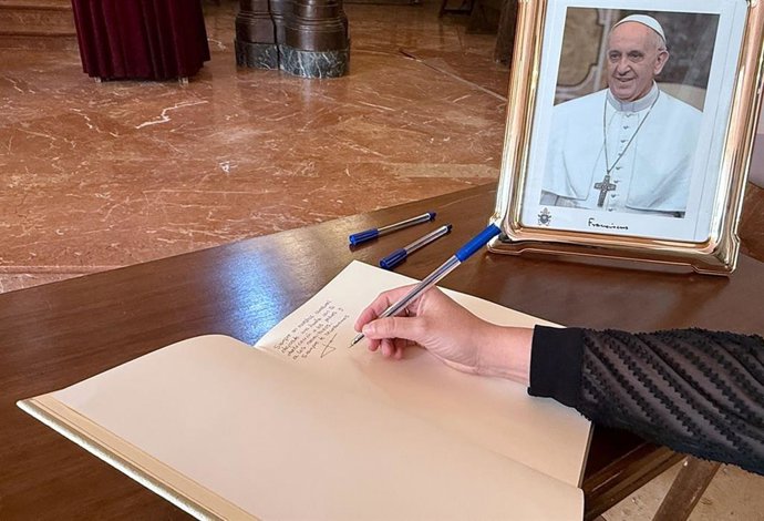 Imagen del Libro de condolencias