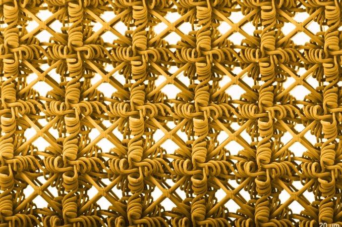 Os metamateriais são materiais sintéticos com estruturas microscópicas que conferem ao material como um todo propriedades excepcionais.