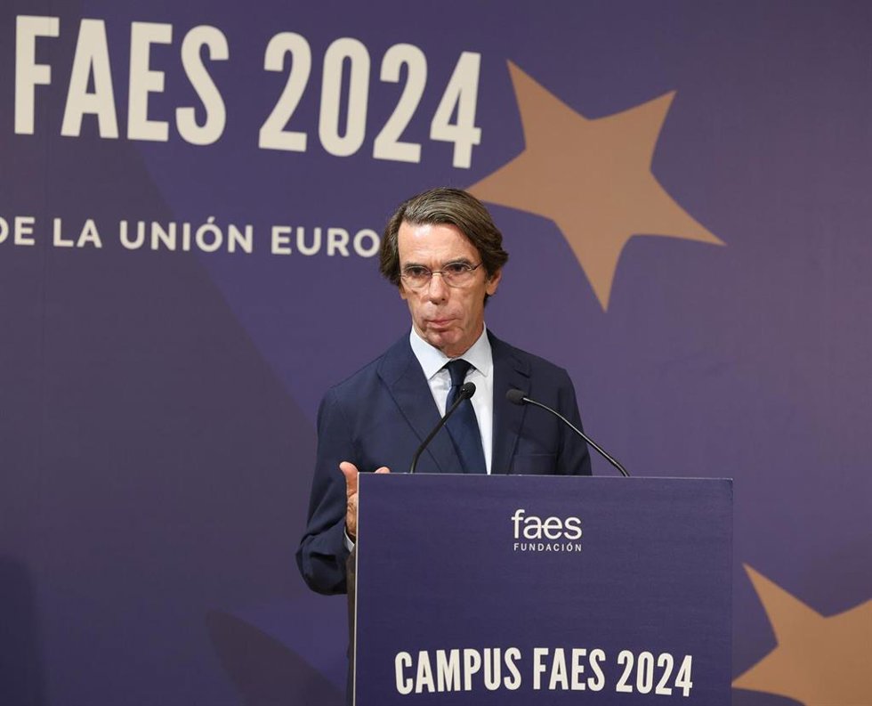 Archivo - El expresidente del Gobierno José María Aznar interviene durante la clausura del campus FAES La renovación de la Unión Europea', en el Hotel Petit Palace Savoy Alfonso XII, a 26 de septiembre de 2024, en Madrid (España).