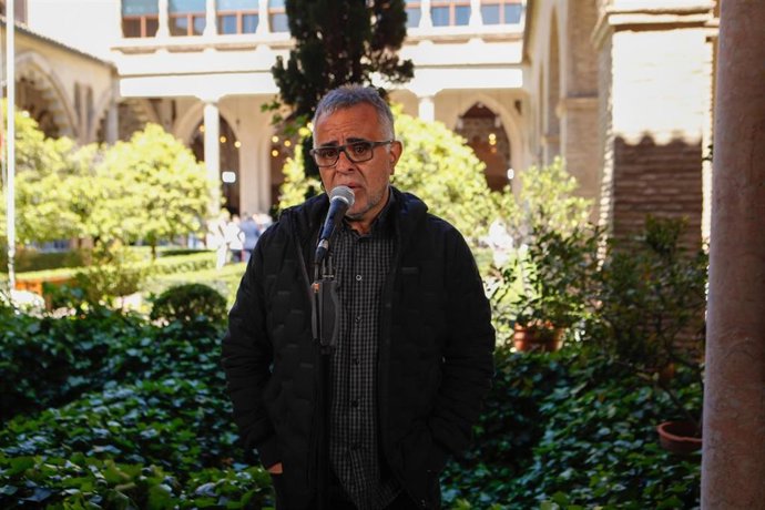 Archivo - El portavoz de Podemos en las Cortes de Aragón, Andoni Corrales, en el Palacio de La Aljafería.