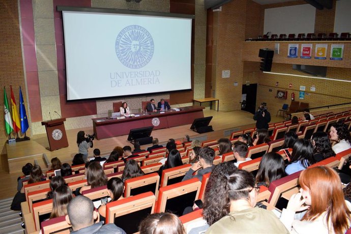 Archivo - Imagen de archivo de unas jornadas en la Universidad de Almería.