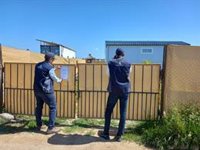 Paralizada la construcción de una urbanización ilegal en un suelo rústico junto a Marismas de Barbate (Cádiz)