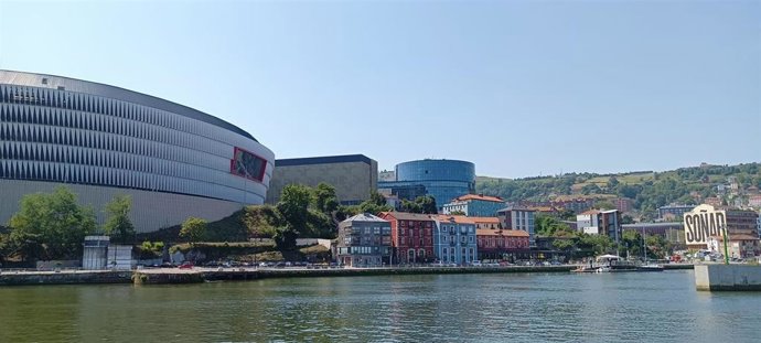 Archivo - Sol en Bilbao (archivo)