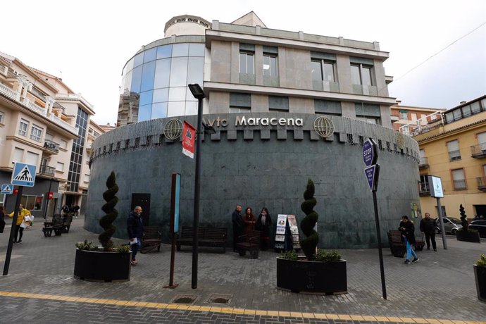 Archivo - Fachada del Ayuntamiento de Maracena, en imagen de archivo