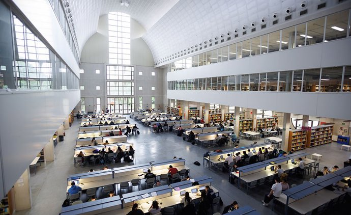 Archivo - Imagen de la Biblioteca del campus de Arrosadia de la UPNA