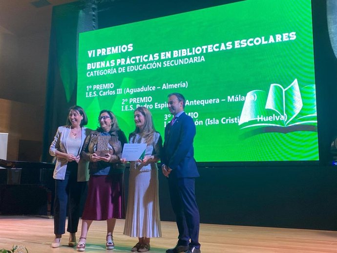 Cuatro centros educativos de Almería premiados por sus buenas prácticas en bibliotecas y fomento de la lectura.