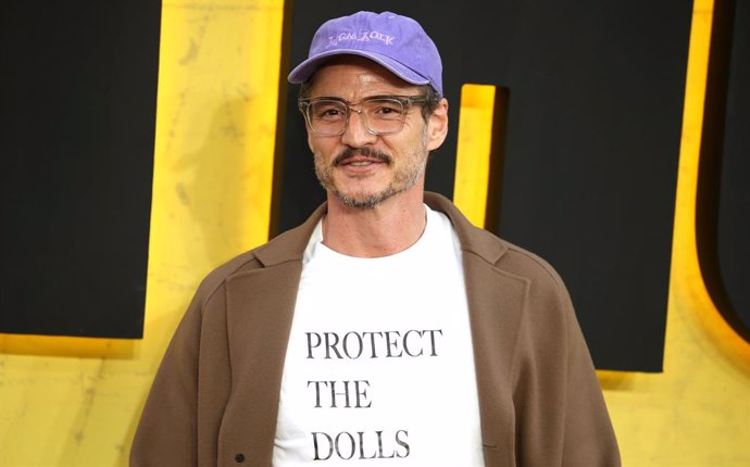 Pedro Pascal apoya a la comunidad trans en la premiere de Thunderbolts en Londres