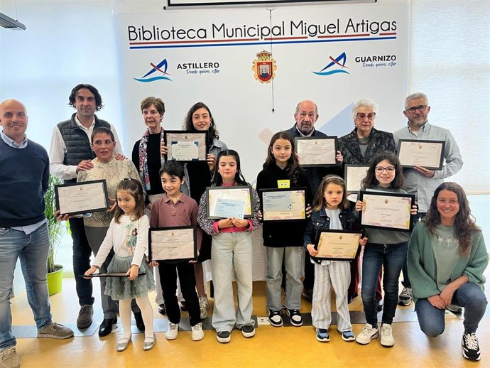 La biblioteca Miguel Artigas de Astillero celebra el Día del Libro con la entrega de premios a lectores y creadores