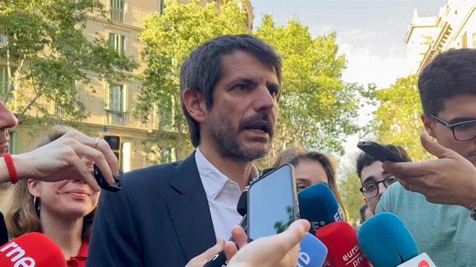 El ministro de Cultura y portavoz de Sumar, Ernest Urtasun, en Barcelona