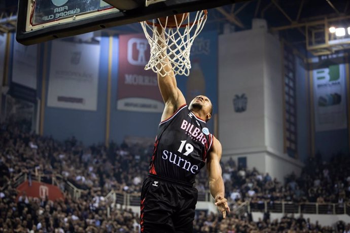 Surne Bilbao Basket, campeão da Copa da Europa da FIBA