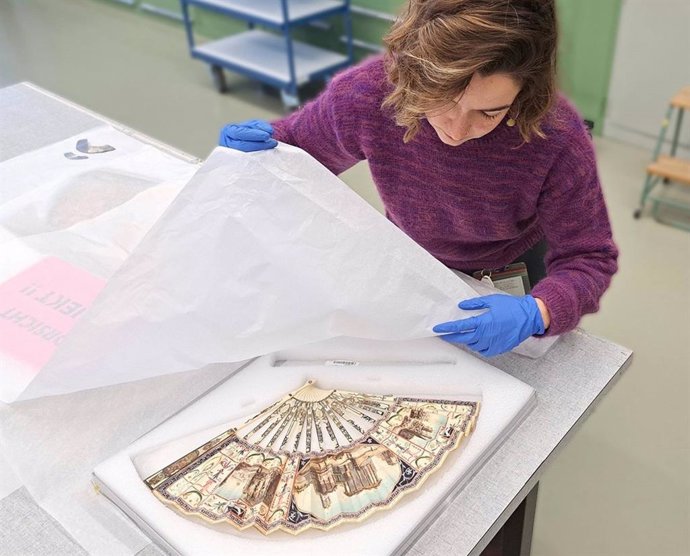 Zaharberritze lanak egiten.