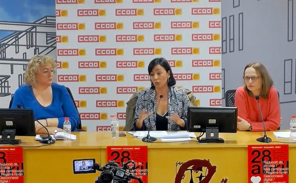 (I-D) La secretaria general de la Unió Intercomarcal de Tarragona, Merc Puig; la secretaria general de CC.OO. De Catalunya, Belén López, y la responsable de Salud Laboral de CC.OO. De Catalunya, Mnica Pérez.
