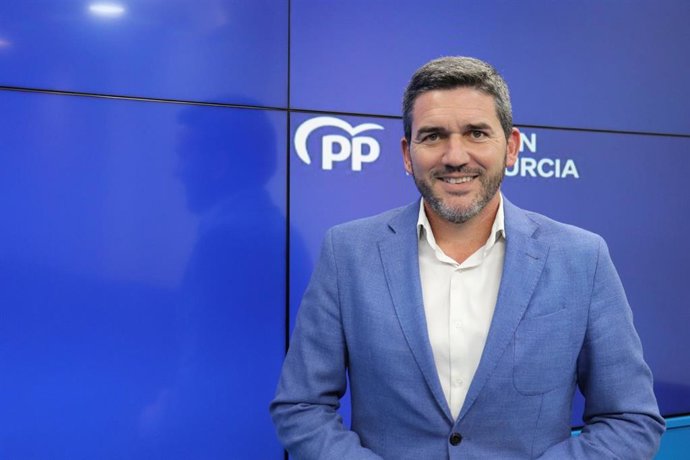 Archivo - El senador del PP por la Región de Murcia Antonio Luengo