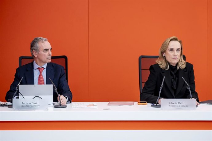 Archivo - El director financiero de Bankinter, Jacobo Díaz, y la consejera delegada de Bankinter, Gloria Ortiz, presentan los resultados de la entidad en el ejercicio de 2024, en la sede central de Bankinter, a 23 de enero de 2025, en Madrid (España).