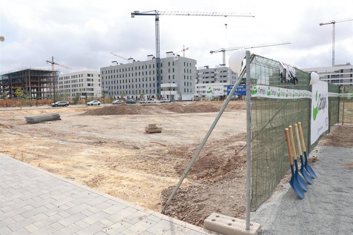 Archivo - Obras de una promoción en la zona sur de la ciudad como imagen de recurso.