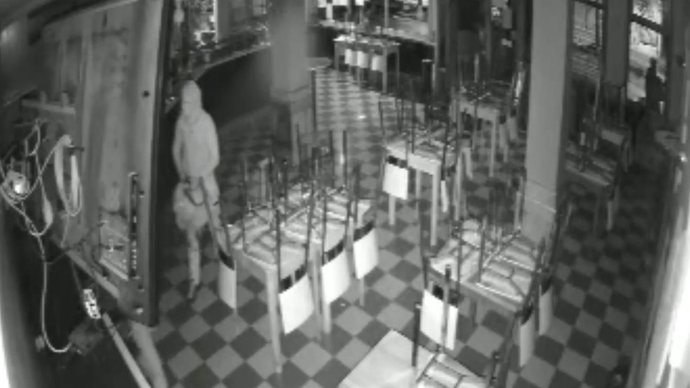 Un detenido y otro investigado por dos robos con fuerza en sendos bares en la Comarca de Las Merindades.