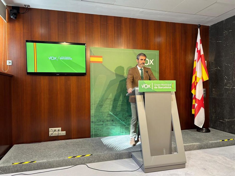 El líder de Vox en Barcelona, Gonzalo de Oro, en rueda de prensa este jueves