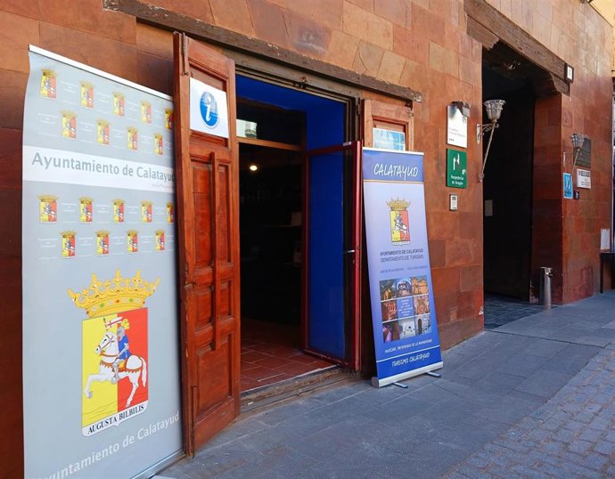 La Oficina de Turismo se traslada de forma provisional al lado del Mesón de la Dolores.