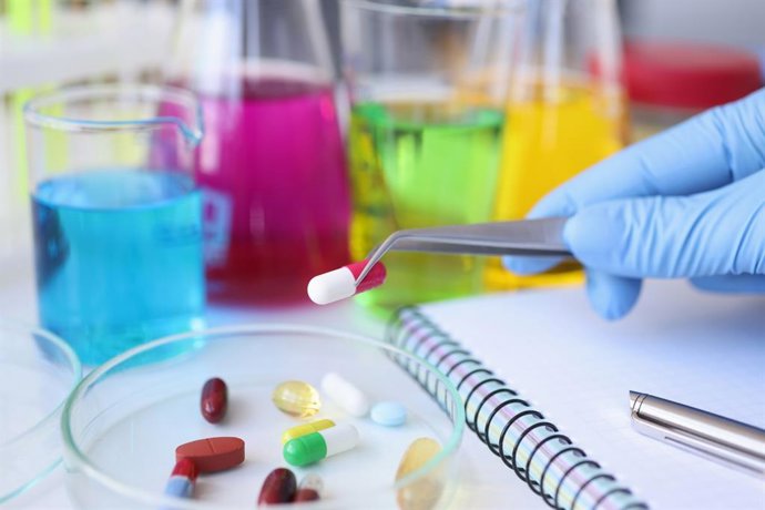 Archivo - Arquivo - Medicamentos analisados em um laboratório.