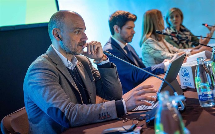 Canarias apela en la Comisión Islas a la colaboración para posicionar territorios como centros de innovación sostenible