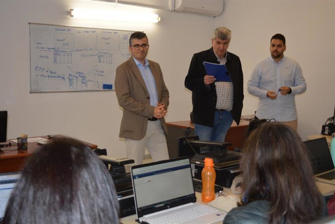 La primera promoción de granadinos formados por Empleo en tecnología SAP supera la certificación internacional