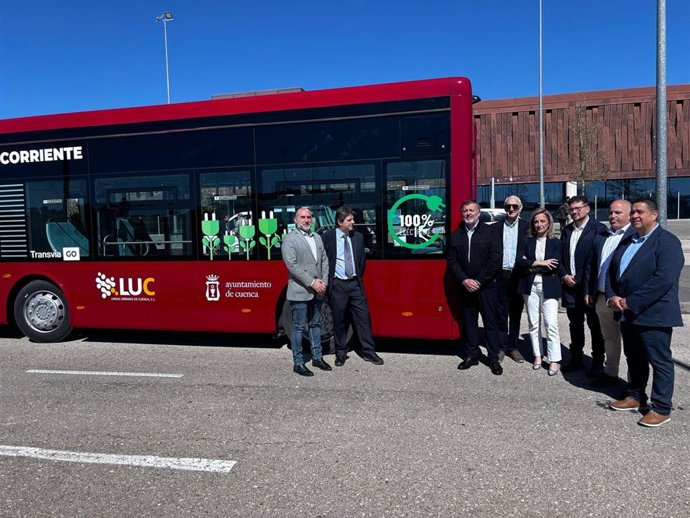 Presentación de las lanzaderas a la estación Fernando Zóbel de Cuenca.