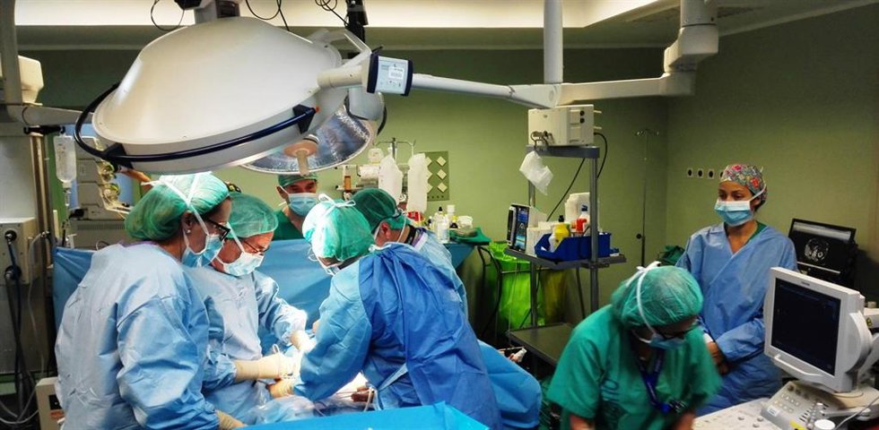 Canarias reduce su lista de espera por demora quirúrgica en cuatro días, por debajo de la media nacional