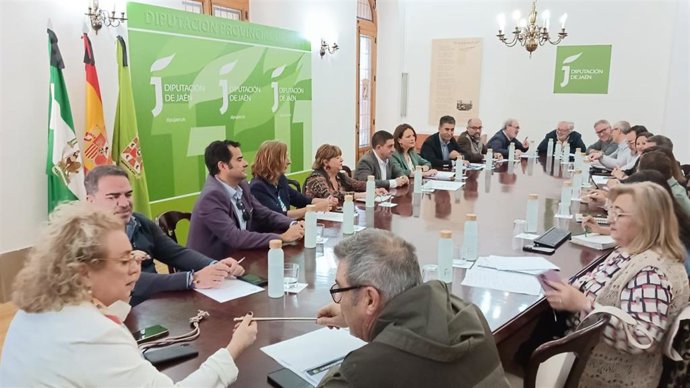 Reunión de Espacio Europa donde se ha hecho el balance