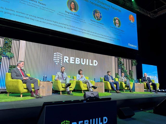 La consejera Alfaro durante su intervención en la feria Rebuild 2025.