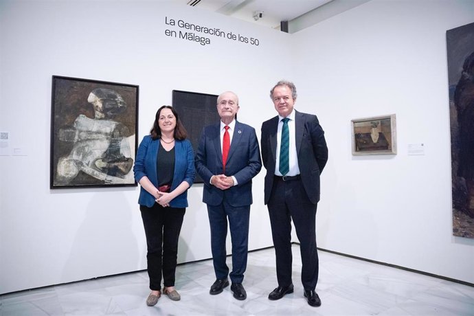 El alcalde de Málaga, Francisco de la Torre, junto a la concejal delegada en Cultura y Patrimonio Histórico, Mariana Pineda, y el director gerente de la Agencia Pública Casa Natal Picasso y otros equipamientos museísticos y culturales, Luis Lafuente.