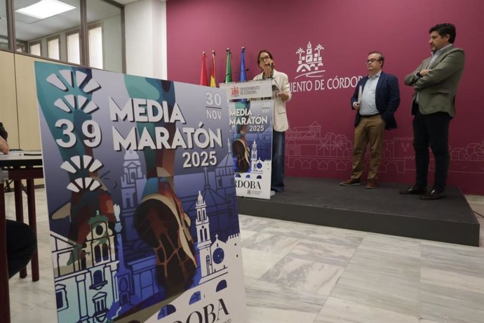 Presentación del estudio sobre el impacto económico generado por la celebración de la Media Maratón en Córdoba.