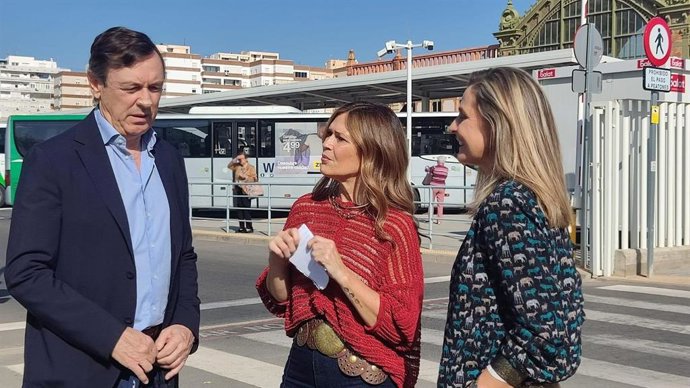 Los diputados nacionales del PP de Almería Rafael Hernando, Ana Martínez Labella y Maribel Sánchez Torregrosa.