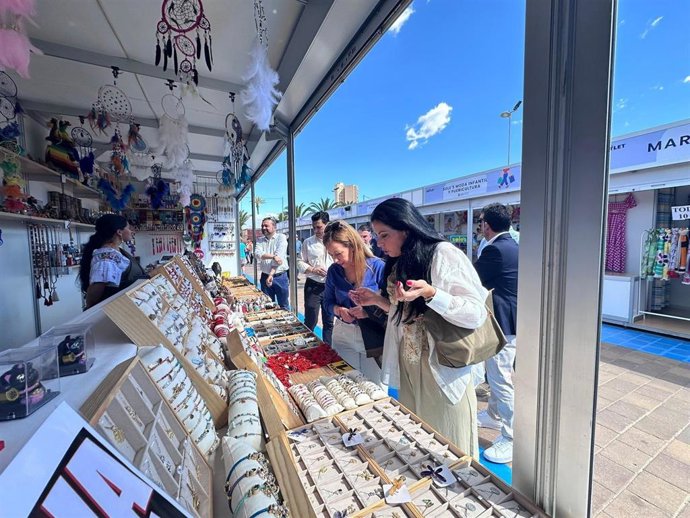 La Feria Outlet de Santiago de la Ribera recibió más de 10.000 visitas y generó ingresos superiores a los 100.000 euros